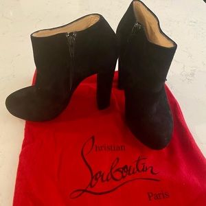 Christian Louboutin Rock and Gold 120 Veau Velours- With Box